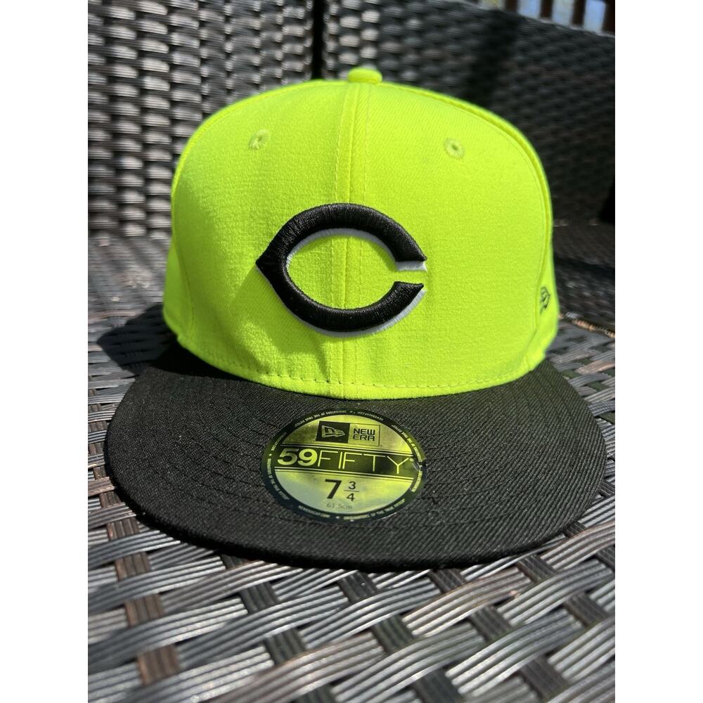 Cincinnati Reds New Era BLACK and YELLOW 59FIFTY Fitted Hat 7 3/4
